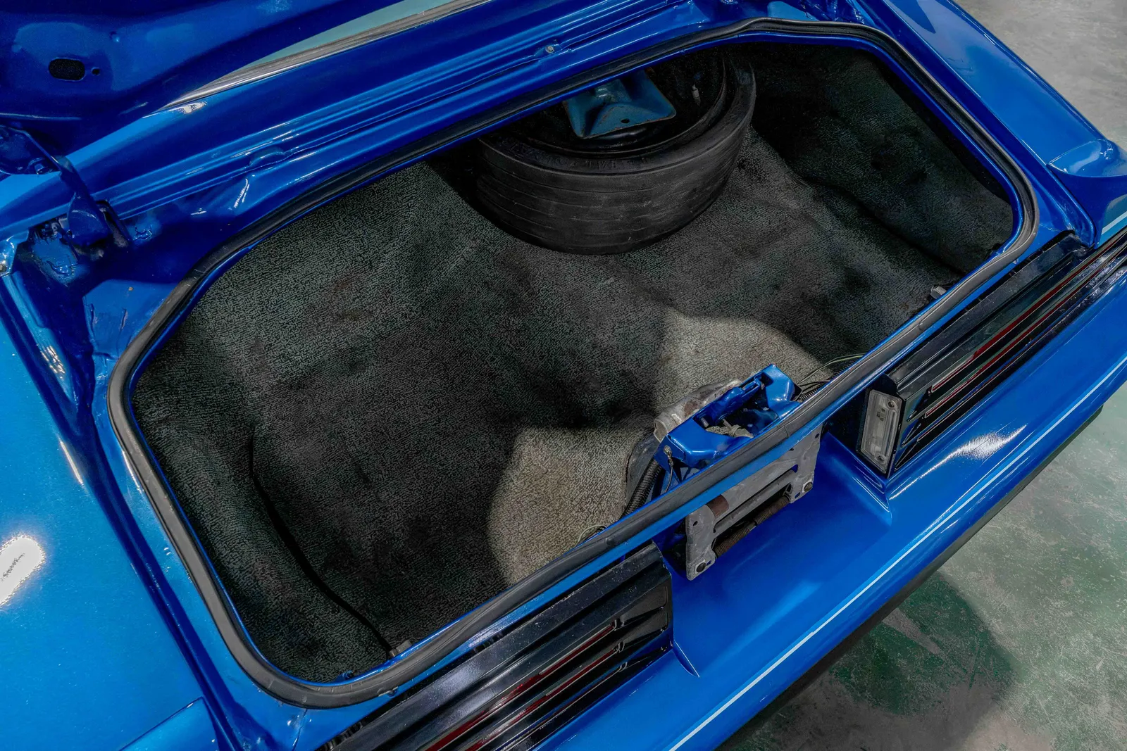 1978-Pontiac-Formula-Glacier Blue-177943--51.jpg